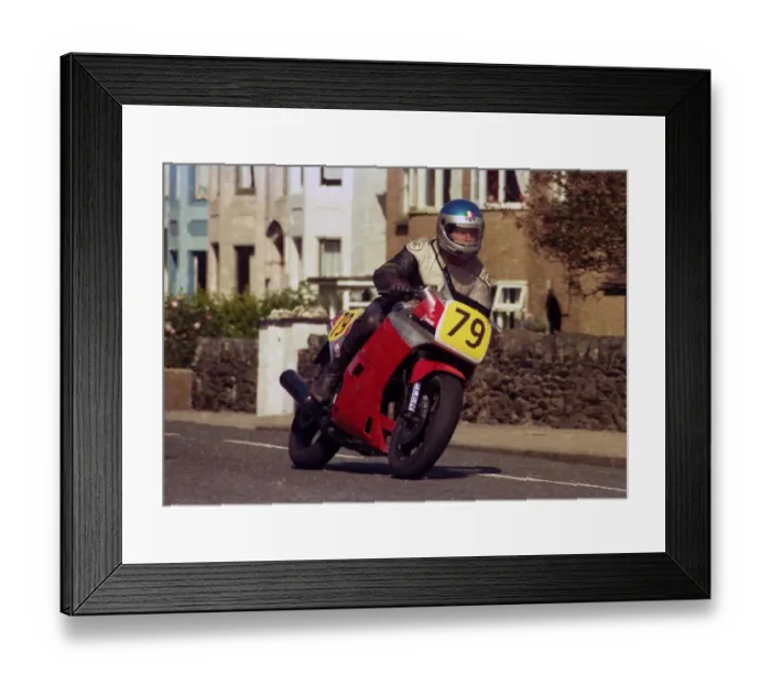 Framed Print : Chris Jeffs (Yamaha) 1987 Senior Manx Grand Prix Framed Print : Chris Jeffs (Yamaha) 1987 Senior Manx Grand Prix