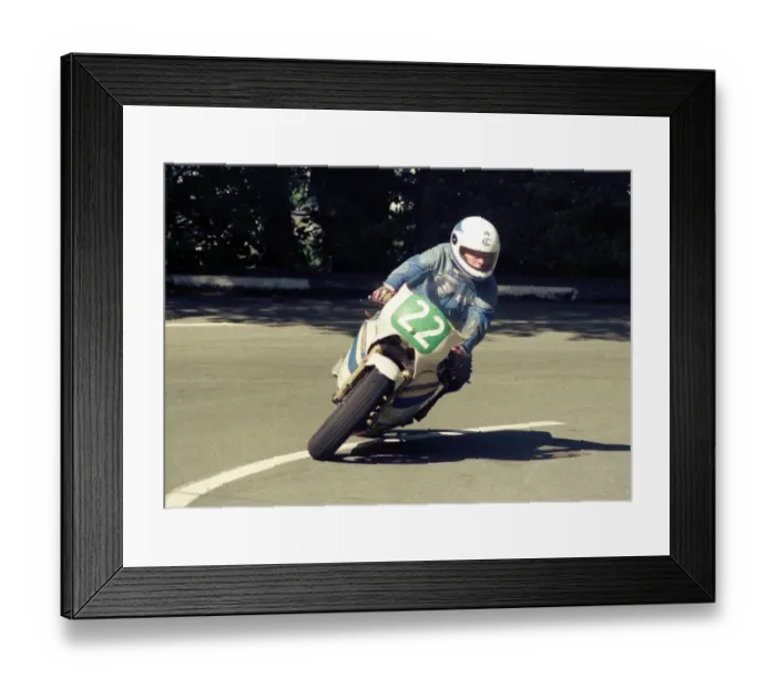 Framed Print : Kevin Newbery (Maxton) 1987 Lightweight Manx Grand Prix Framed Print : Kevin Newbery (Maxton) 1987 Lightweight Manx Grand Prix