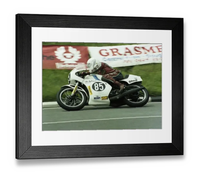 Framed Print : Chris Thorne (Yamaha) 1981 Formula 3 TT Framed Print : Chris Thorne (Yamaha) 1981 Formula 3 TT