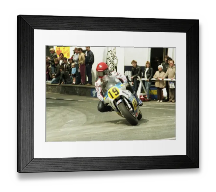 Framed Print : Rob McElnea (Suzuki) 1984 Senior TT Framed Print : Rob McElnea (Suzuki) 1984 Senior TT