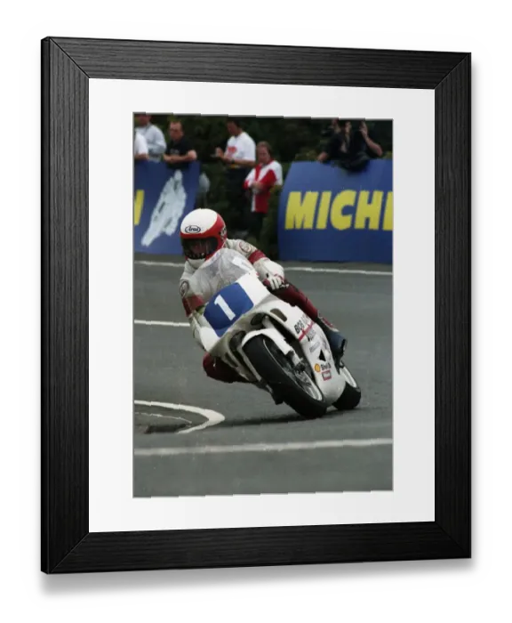Framed Print : Bob Heath (Yamaha) 1993 Junior TT Framed Print : Bob Heath (Yamaha) 1993 Junior TT