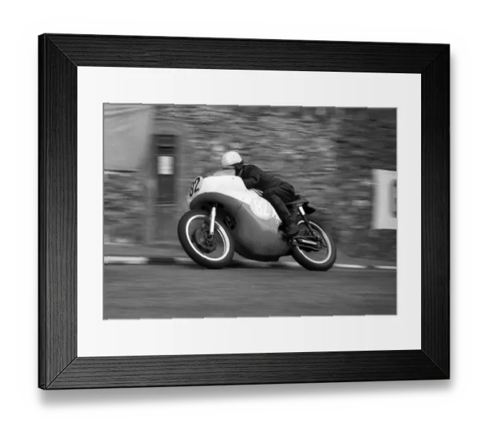 Framed Print : Brian Warburton (Norton) 1963 Junior Manx Grand Prix Framed Print : Brian Warburton (Norton) 1963 Junior Manx Grand Prix