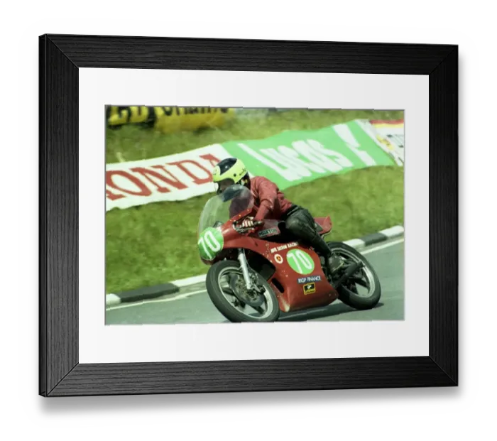 Framed Print : Dave Goodfellow (Maxton Yamaha) 1980 Junior TT Framed Print : Dave Goodfellow (Maxton Yamaha) 1980 Junior TT