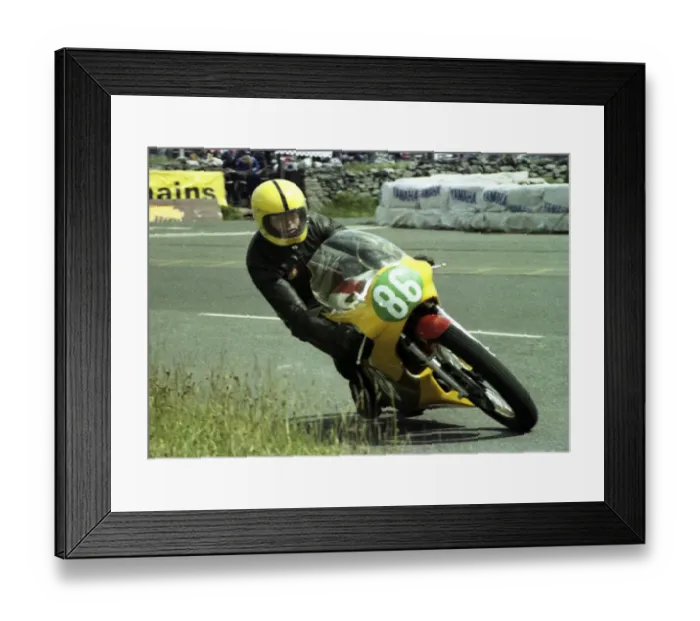 Framed Print : Ken Inwood (Yamaha) 1980 Junior TT Framed Print : Ken Inwood (Yamaha) 1980 Junior TT