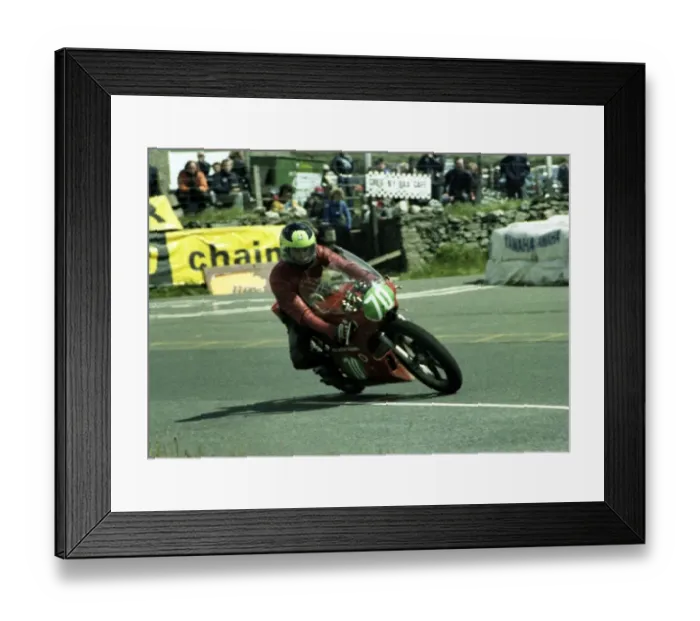 Framed Print : Dave Goodfellow (Yamaha) 1980 Junior TT Framed Print : Dave Goodfellow (Yamaha) 1980 Junior TT