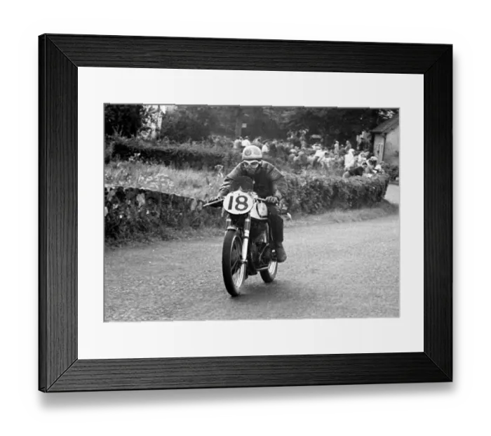 Framed Print : Rally Dean (Norton) 1952 Senior Ulster Grand Prix
