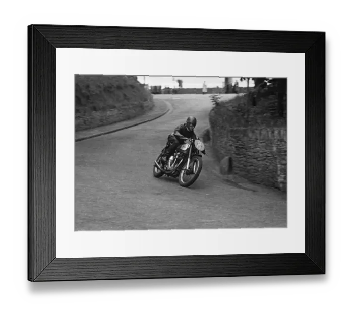 Framed Print : John Wenman (Norton) 1950 Junior Clubman TT