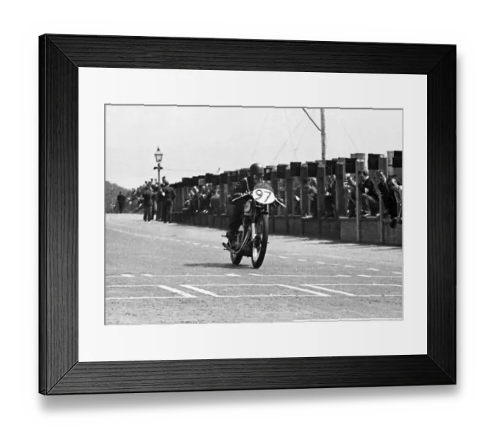 Framed Print : John Wenman (Norton) 1949 Junior Clubman TT Framed Print : John Wenman (Norton) 1949 Junior Clubman TT