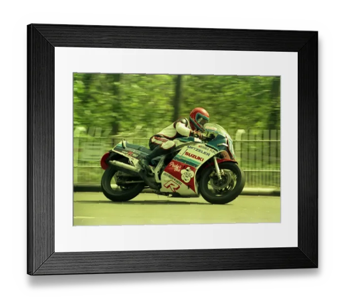 Framed Print : Paddy Martin (Suzuki) 1986 Production B TT Framed Print : Paddy Martin (Suzuki) 1986 Production B TT