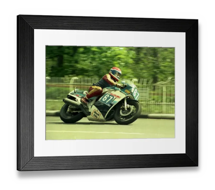 Framed Print : Paddy Martin (Suzuki) 1986 Production B TT Framed Print : Paddy Martin (Suzuki) 1986 Production B TT