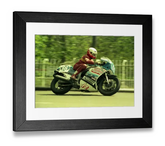 Framed Print : Derek Glass (Suzuki) 1986 Production B TT