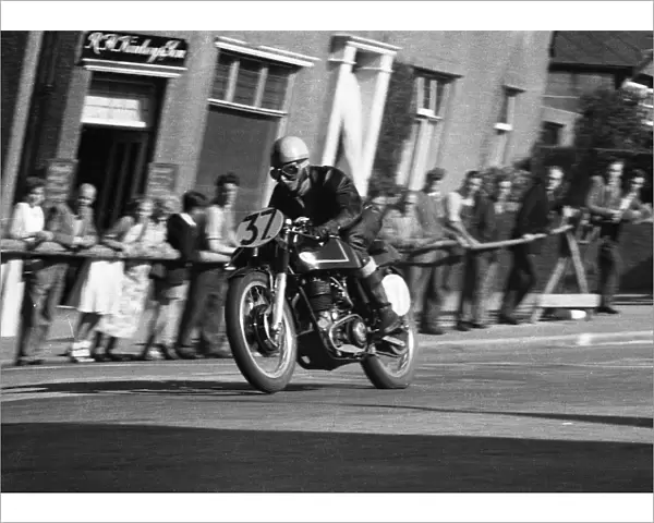 M Wassell (AJS) 1957 Junior Manx Grand Prix