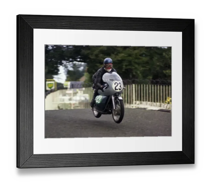 Framed Print : Gordon Taylor (Kawasaki) 1968 Lightweight Manx Grand Prix Framed Print : Gordon Taylor (Kawasaki) 1968 Lightweight Manx Grand Prix