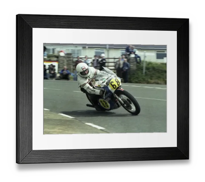 Framed Print : Mike Duncan (Ernie Wright Yamaha) 1978 Senior TT Framed Print : Mike Duncan (Ernie Wright Yamaha) 1978 Senior TT