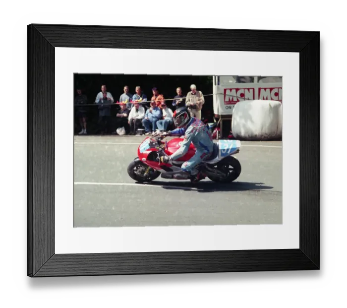 Framed Print : Etienne Godart (Yamaha) 2002 Junior 600 TT Framed Print : Etienne Godart (Yamaha) 2002 Junior 600 TT