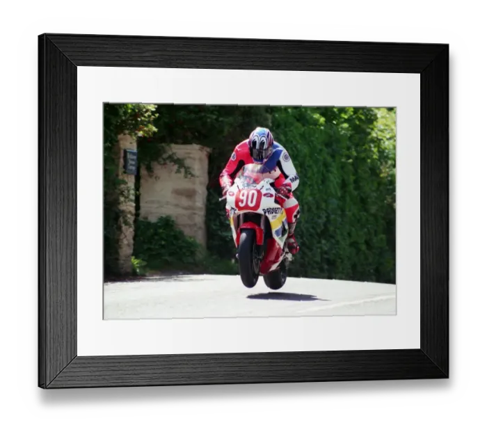 Framed Print : Dean Martin (Padgett Honda) 2002 Production 1000 TT Framed Print : Dean Martin (Padgett Honda) 2002 Production 1000 TT