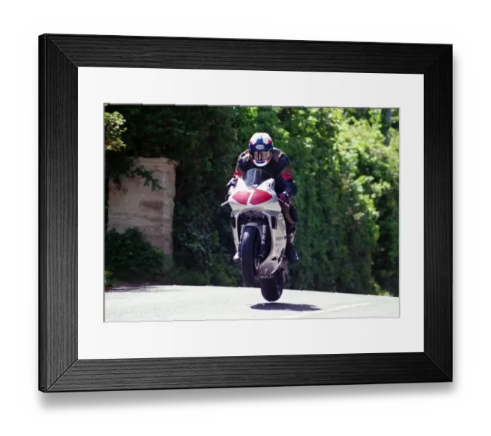 Framed Print : Nick Jefferies (Triumph) 2002 Production 1000 TT Framed Print : Nick Jefferies (Triumph) 2002 Production 1000 TT
