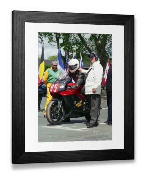 Framed Print : Terry McGinty (Aprilia) 2002 Production 1000 TT Framed Print : Terry McGinty (Aprilia) 2002 Production 1000 TT