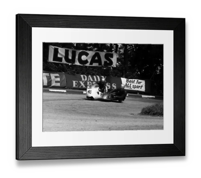 Framed Print : Terry Vinicombe & G Golder (Triumph) at Ramsey Hairpin, 1964 Sidecar TT