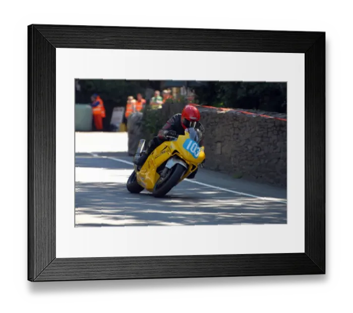 Framed Print : Richie Ellis (Kawasaki) 2007 Junior Manx Grand Prix Framed Print : Richie Ellis (Kawasaki) 2007 Junior Manx Grand Prix