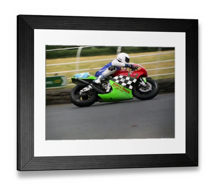 Framed Print : Tony Duncan (Yamaha) 1995 Junior Manx Grand Prix Framed Print : Tony Duncan (Yamaha) 1995 Junior Manx Grand Prix