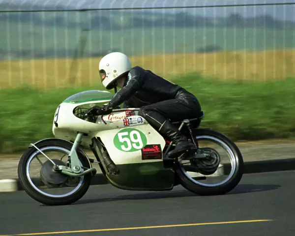Mick Partridge (Greeves) 1971 Lightweight Manx Grand Prix