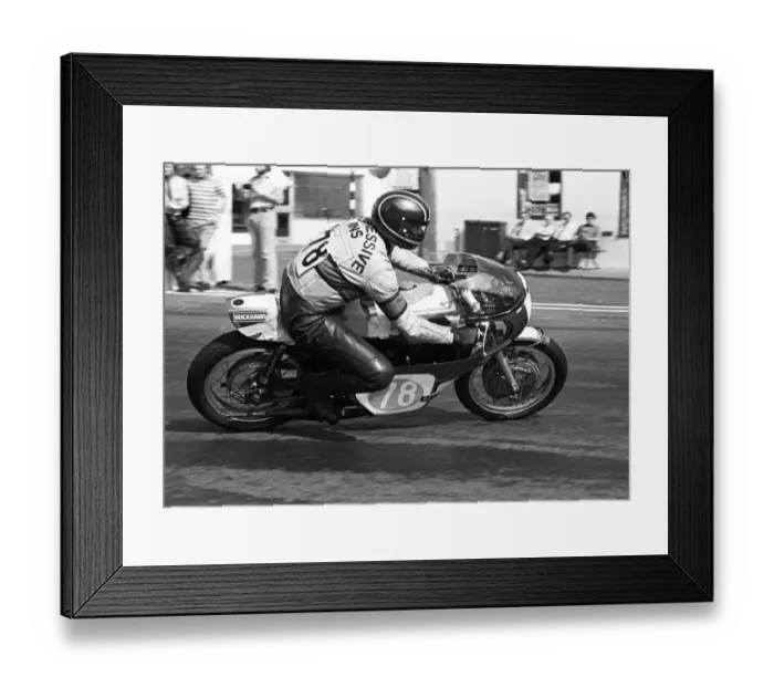 Framed Print : Keith Buckley (Jerkoff Yamaha) 1975 Junior Manx Grand Prix Framed Print : Keith Buckley (Jerkoff Yamaha) 1975 Junior Manx Grand Prix