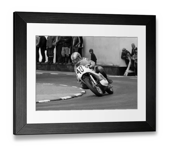 Framed Print : Chris Revett (Revett Maxton Yamaha) 1975 Senior Manx Grand Prix Framed Print : Chris Revett (Revett Maxton Yamaha) 1975 Senior Manx Grand Prix