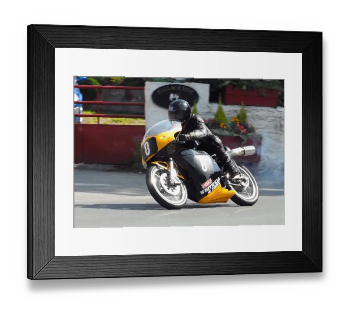Framed Print : Ken Davis (Honda Drixton) 2010 Senior Classic TT Framed Print : Ken Davis (Honda Drixton) 2010 Senior Classic TT