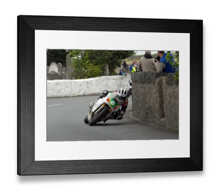 Framed Print : William Dunlop (Honda) 2010 Southern 100 Framed Print : William Dunlop (Honda) 2010 Southern 100