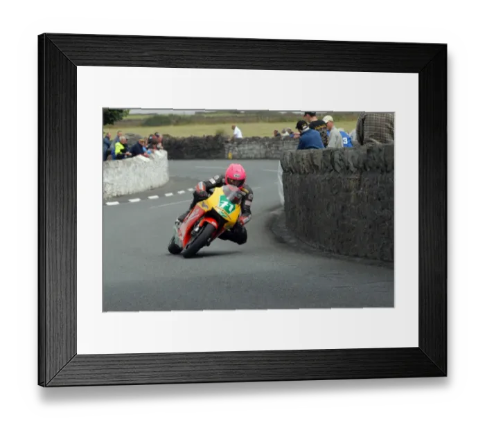 Framed Print : Davy Morgan (Honda) 2010 Southern 100 Framed Print : Davy Morgan (Honda) 2010 Southern 100