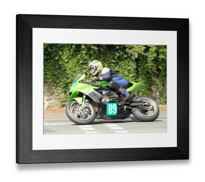 Framed Print : Ron Soar (Kawasaki) 2010 Ultra Lightweight Manx Grand Prix Framed Print : Ron Soar (Kawasaki) 2010 Ultra Lightweight Manx Grand Prix
