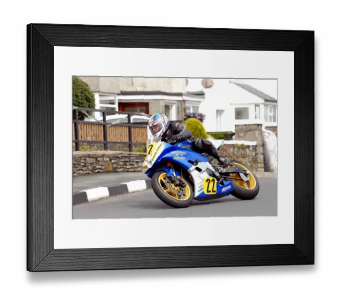 Framed Print : Ross Johnson (Yamaha) 2010 Southern 100 Framed Print : Ross Johnson (Yamaha) 2010 Southern 100