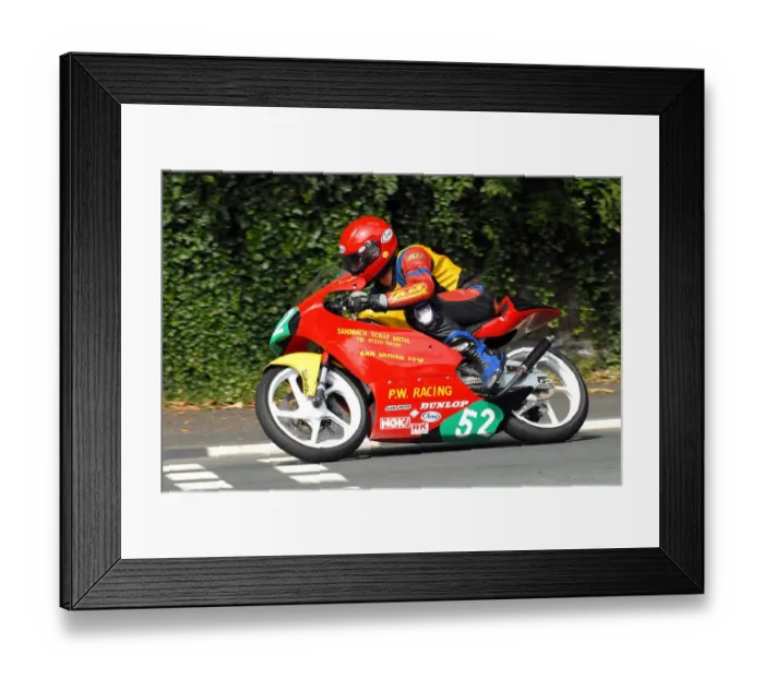 Framed Print : Gary Fowler (Honda) 2010 Ultra Lightweight Manx Grand Prix