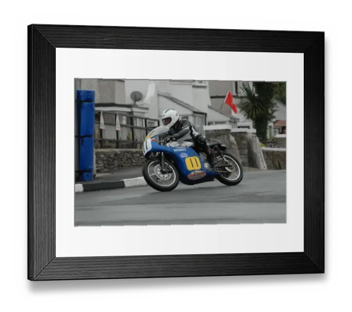 Framed Print : Alan Oversby (Norton) 2007 Southern 100 Framed Print : Alan Oversby (Norton) 2007 Southern 100