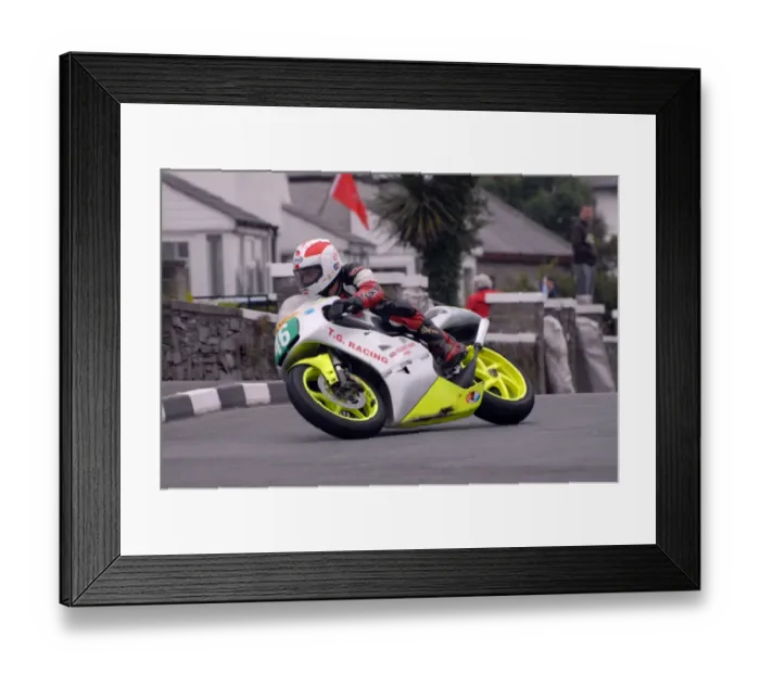 Framed Print : Sam Dunlop (T G Racing Honda) 2007 Southern 100 Framed Print : Sam Dunlop (T G Racing Honda) 2007 Southern 100