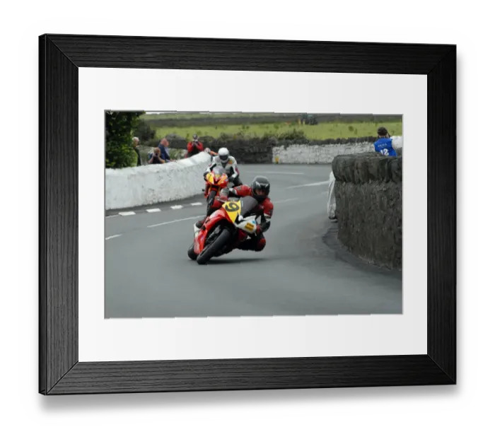 Framed Print : Mark Parrett (Yamaha) 2007 Southern 100 Framed Print : Mark Parrett (Yamaha) 2007 Southern 100
