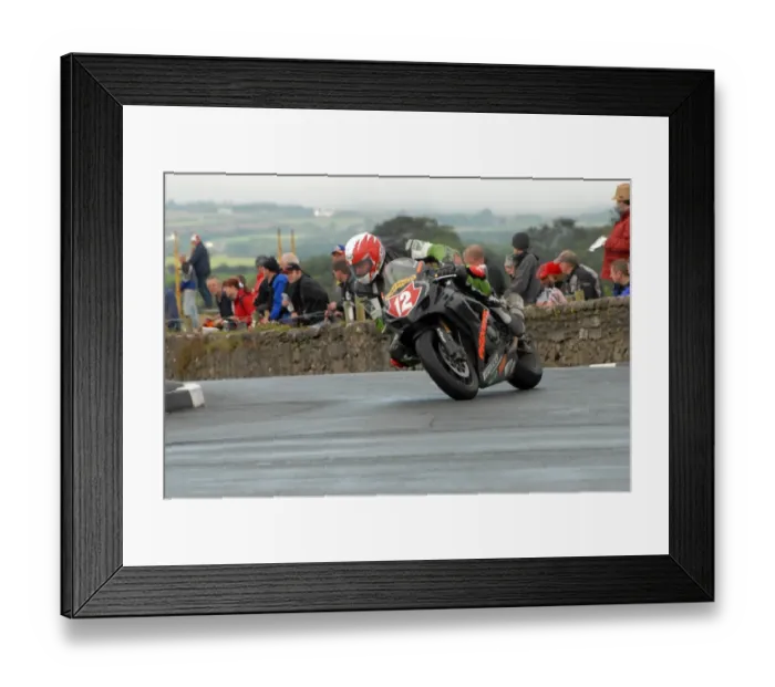 Framed Print : Gary Carswell (Suzuki) 2007 Southern 100 Framed Print : Gary Carswell (Suzuki) 2007 Southern 100