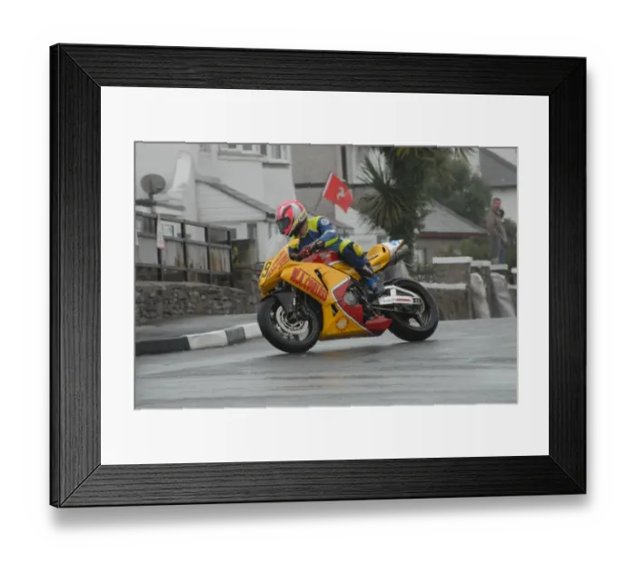 Framed Print : Carolynn Sells (Honda) 2007 Southern 100 Framed Print : Carolynn Sells (Honda) 2007 Southern 100