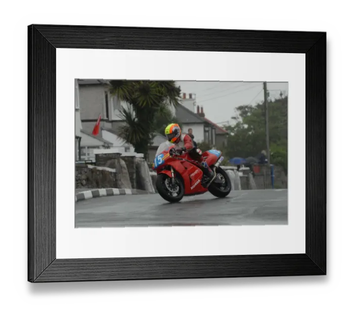 Framed Print : Tim Poole (Honda) 2007 Southern 100 Framed Print : Tim Poole (Honda) 2007 Southern 100