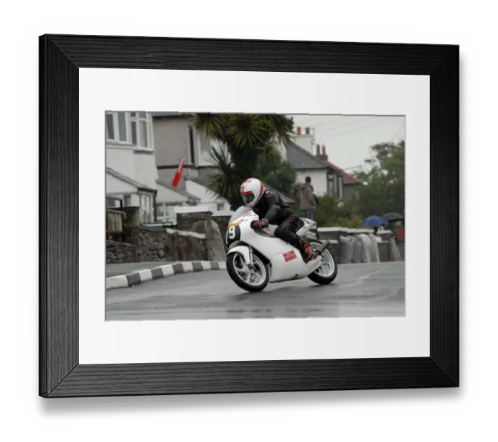 Framed Print : Mick Chatterton (Honda) 2007 Southern 100