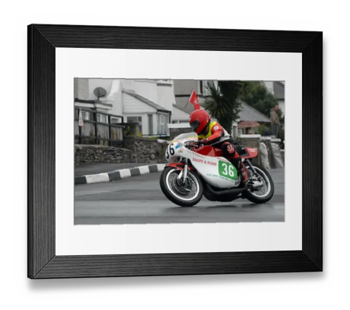Framed Print : Roger Hurst (Suzuki) 2007 Southern 100 Framed Print : Roger Hurst (Suzuki) 2007 Southern 100