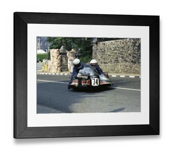 Framed Print : Allan Steele & Tony Barrow (Yamaha) 1978 Sidecar TT Framed Print : Allan Steele & Tony Barrow (Yamaha) 1978 Sidecar TT