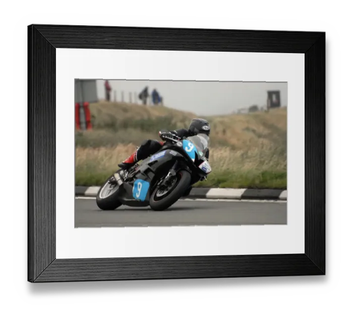 Framed Print : Russell Mountford (Yamaha) 2008 Junior Manx Grand Prix Framed Print : Russell Mountford (Yamaha) 2008 Junior Manx Grand Prix