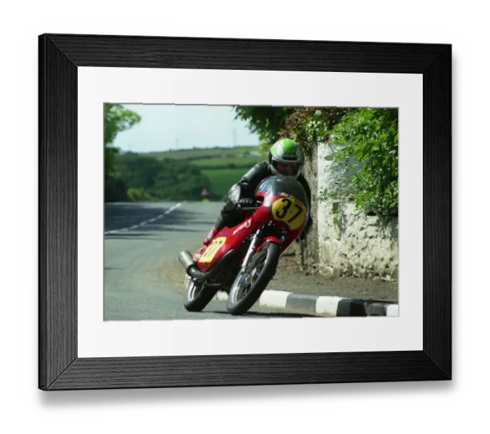 Framed Print : James Bromiley (Honda) 2000 Classic TT