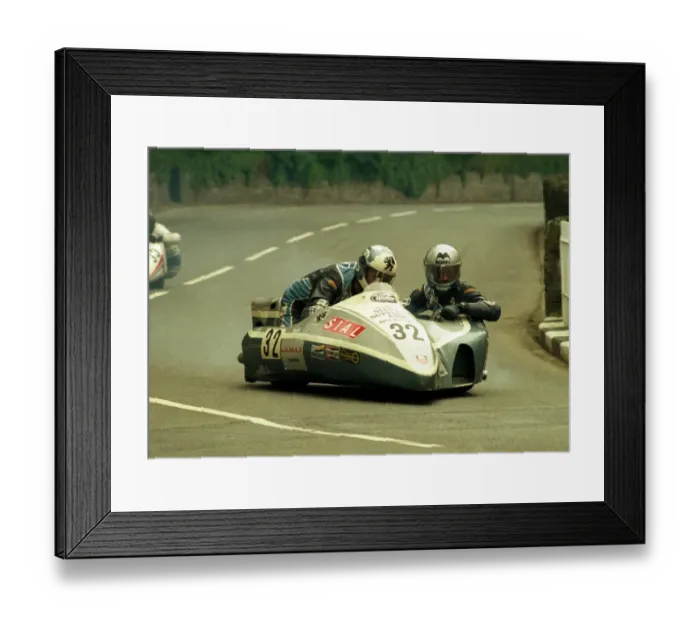 Framed Print : Franco Martinel & Marco Fattorelli (Yamaha) 1988 Sidecar TT Framed Print : Franco Martinel & Marco Fattorelli (Yamaha) 1988 Sidecar TT