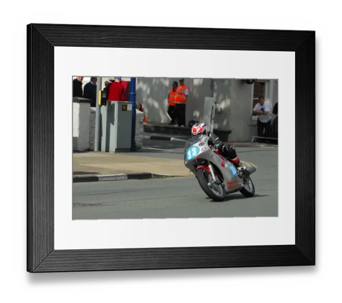 Framed Print : Steve Ferguson (Honda) 2015 350 Classic TT Framed Print : Steve Ferguson (Honda) 2015 350 Classic TT