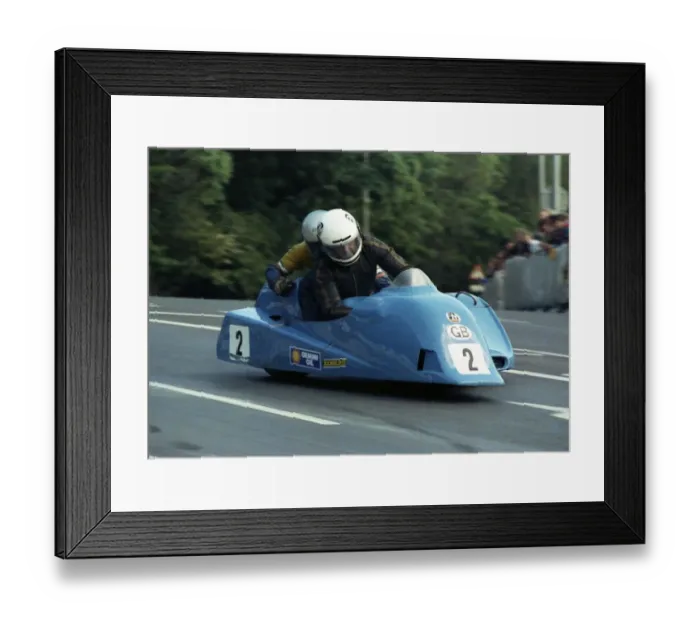 Framed Print : Kenny Howles & Steve Pointer (Ireson Yamaha) 1989 Sidecar TT Framed Print : Kenny Howles & Steve Pointer (Ireson Yamaha) 1989 Sidecar TT