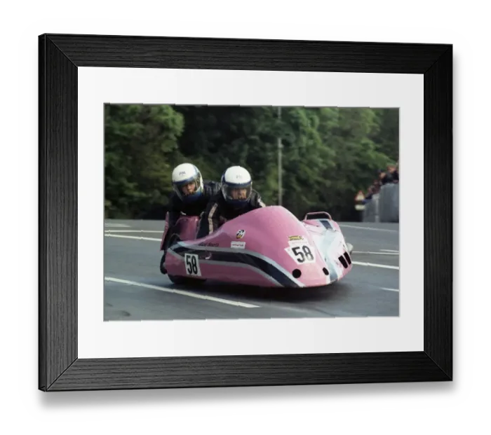 Framed Print : Ward Scarth & Lin Scarth (Yamaha) 1989 Sidecar TT