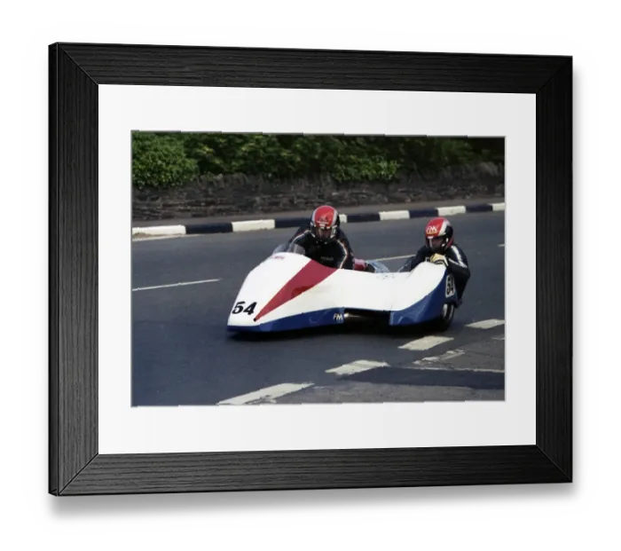 Framed Print : Howard Langham & Dave Wells (Yamaha) 1989 Sidecar TT Framed Print : Howard Langham & Dave Wells (Yamaha) 1989 Sidecar TT